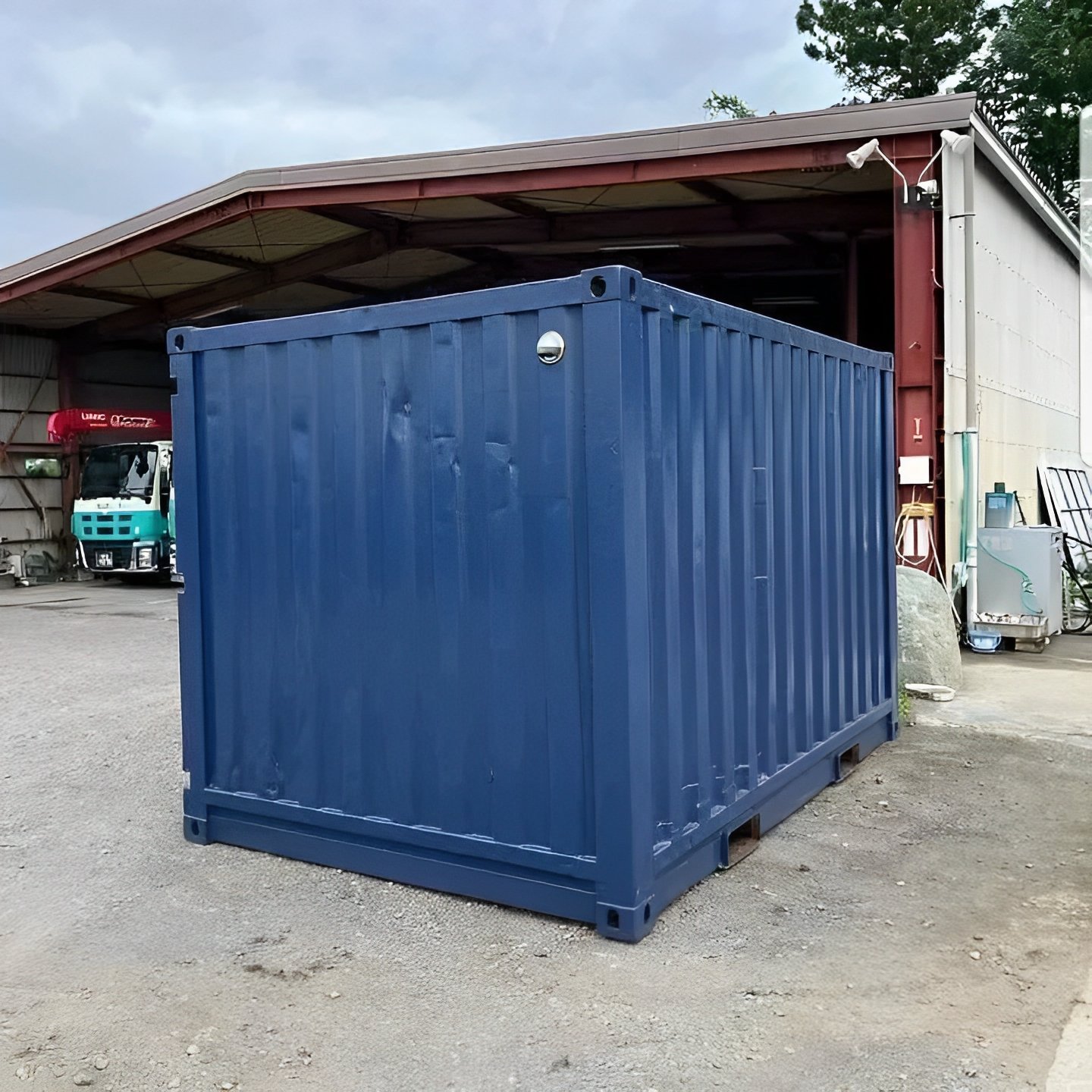 10ft Storage Container With Roll-Up Door - Image 3
