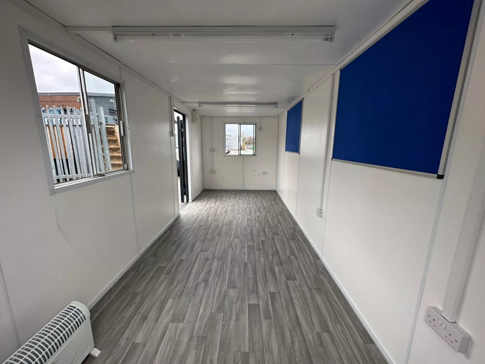 20ft x 8ft Anti-Vandal Office Containers - Image 4