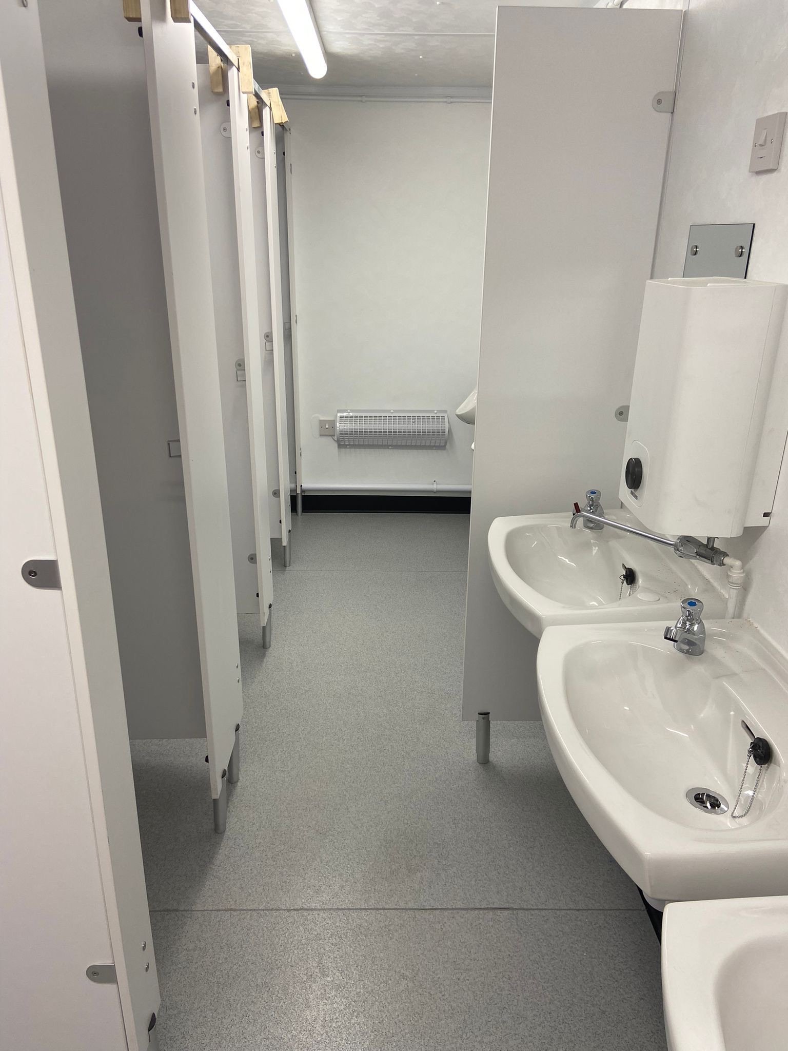 Buy 24ft x 9ft 5+1 Steel Toilet Cabin Block - Image 3
