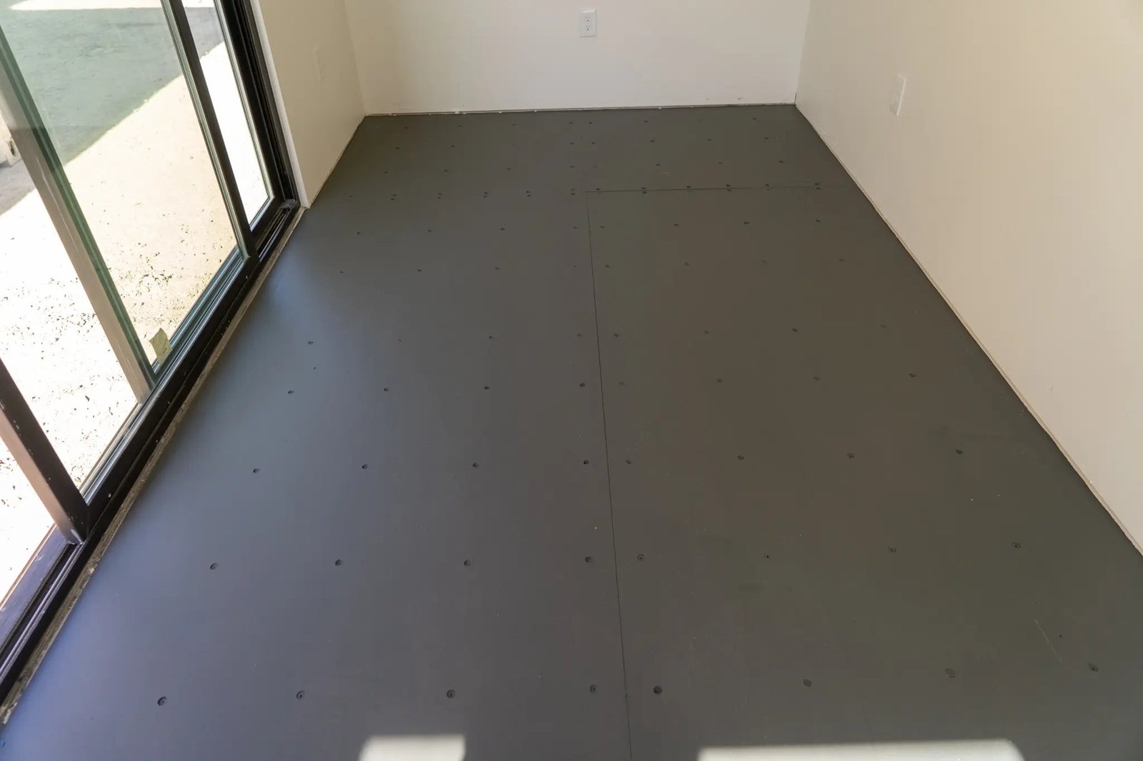 ArmorSeal Tread-Plex floor coating for 40' containers